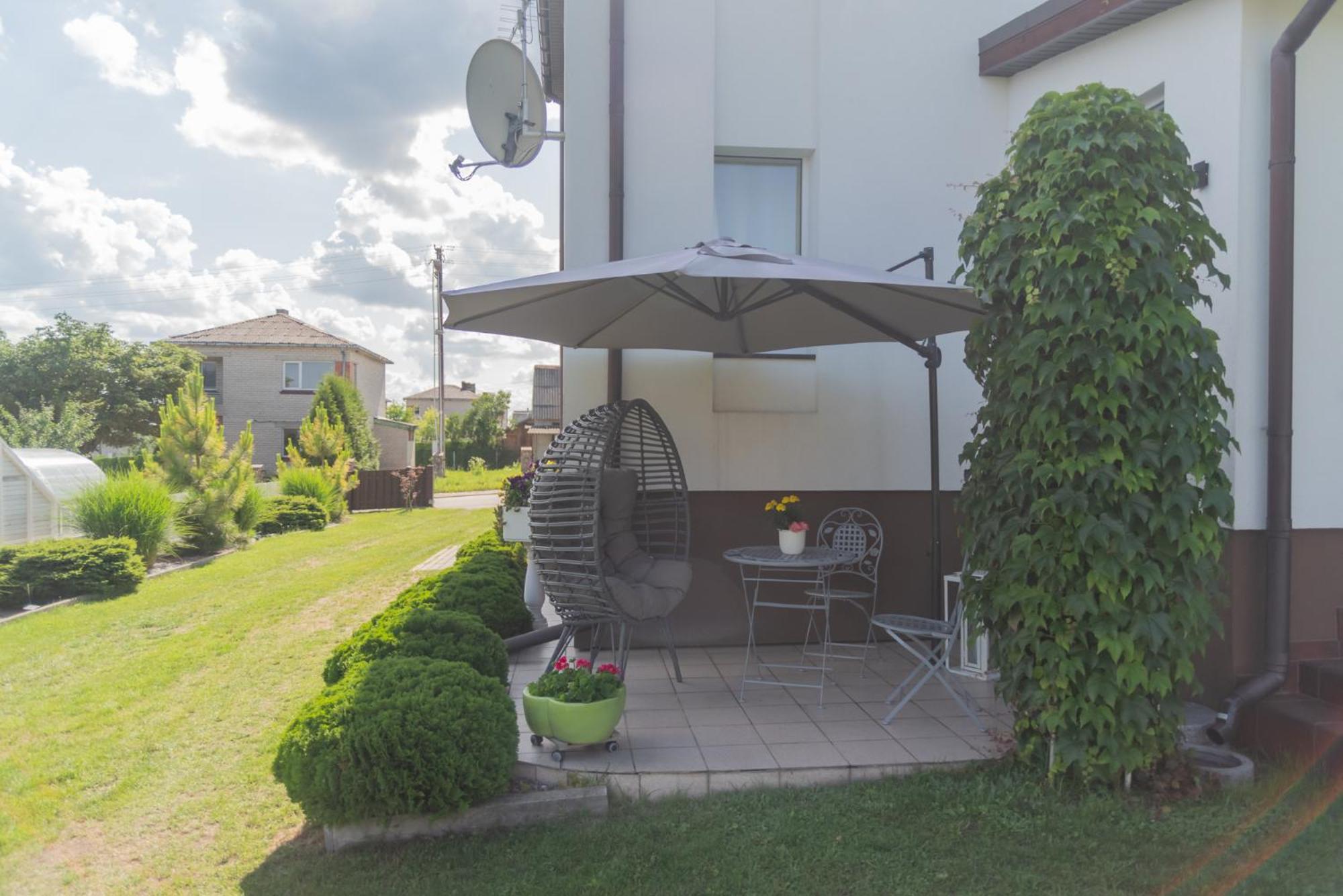 Dvi Liepos Villa Merkine Exterior photo